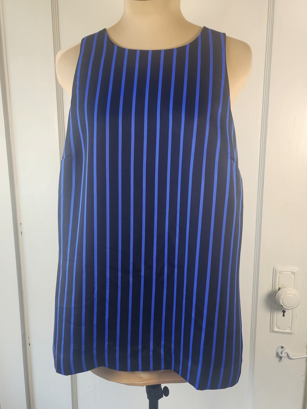 Banana Republic Small Navy Blue Striped Sleeveless Top Tank Shell